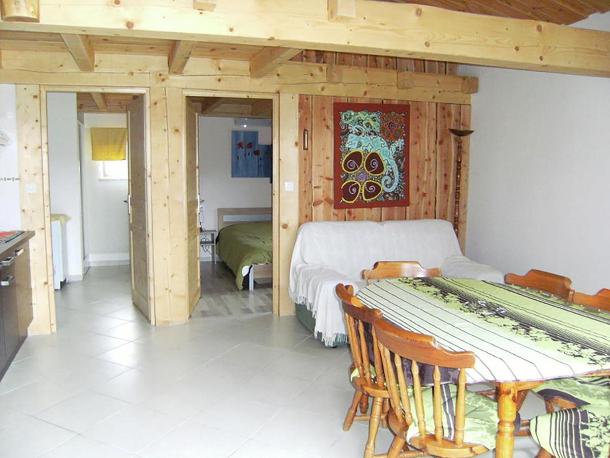 Cosy Holiday Home With Garden In Walscheid Luaran gambar