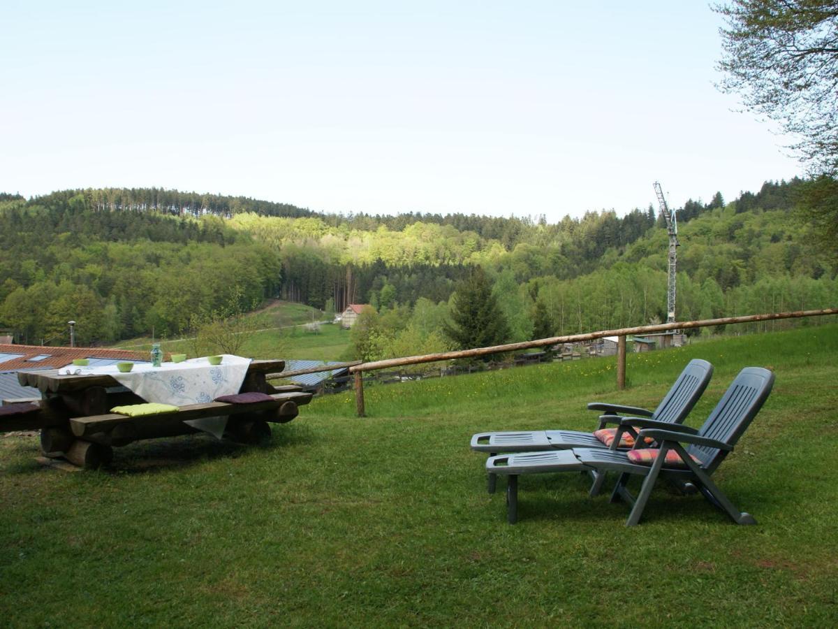 Cosy Holiday Home With Garden In Walscheid Luaran gambar